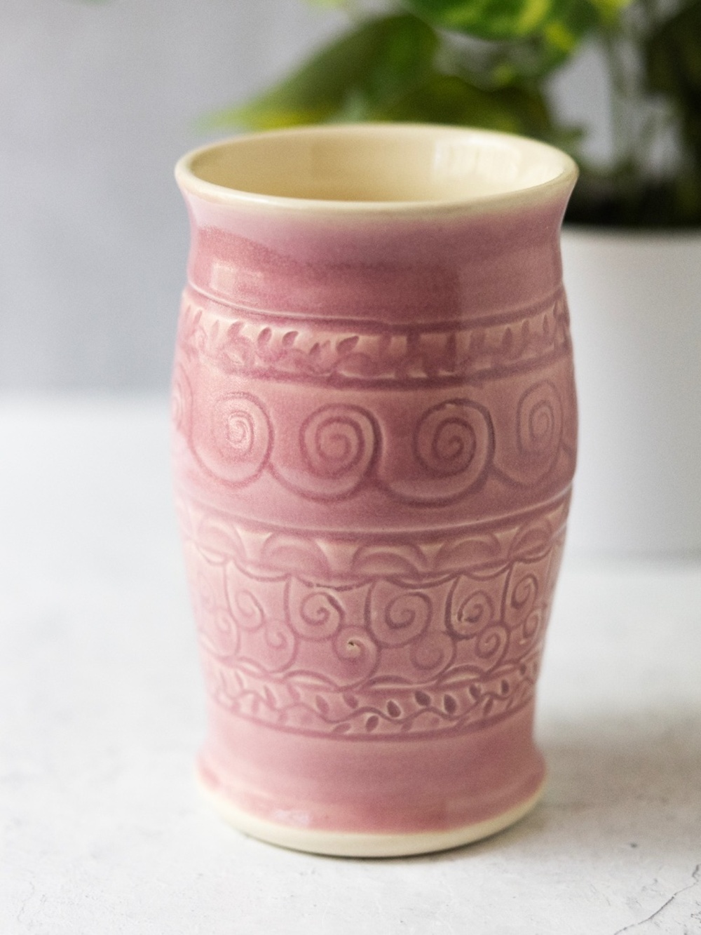 Art Pottery Vase DOT'S POTS Moline Illinois Pink Swirl Leaf Design 5.5" tall